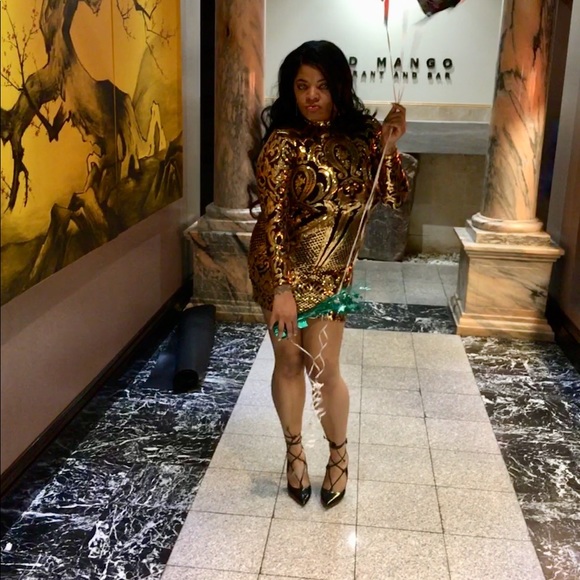 Meet your Posher, April - Picture 3 of 4